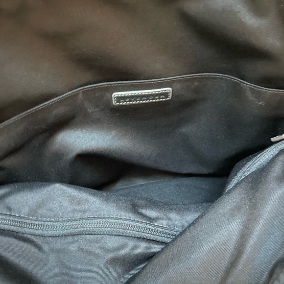 Levenger Tech Black Leather Backpack Like New main image 9